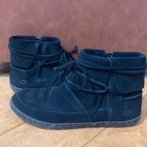 UGG Women's Reid Ankle Boot